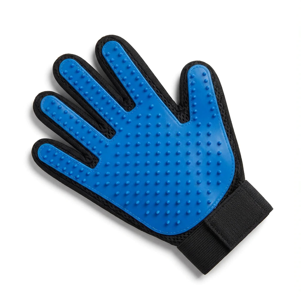 Trimvoro Nuzzle Glove bristle surface seen at an angle